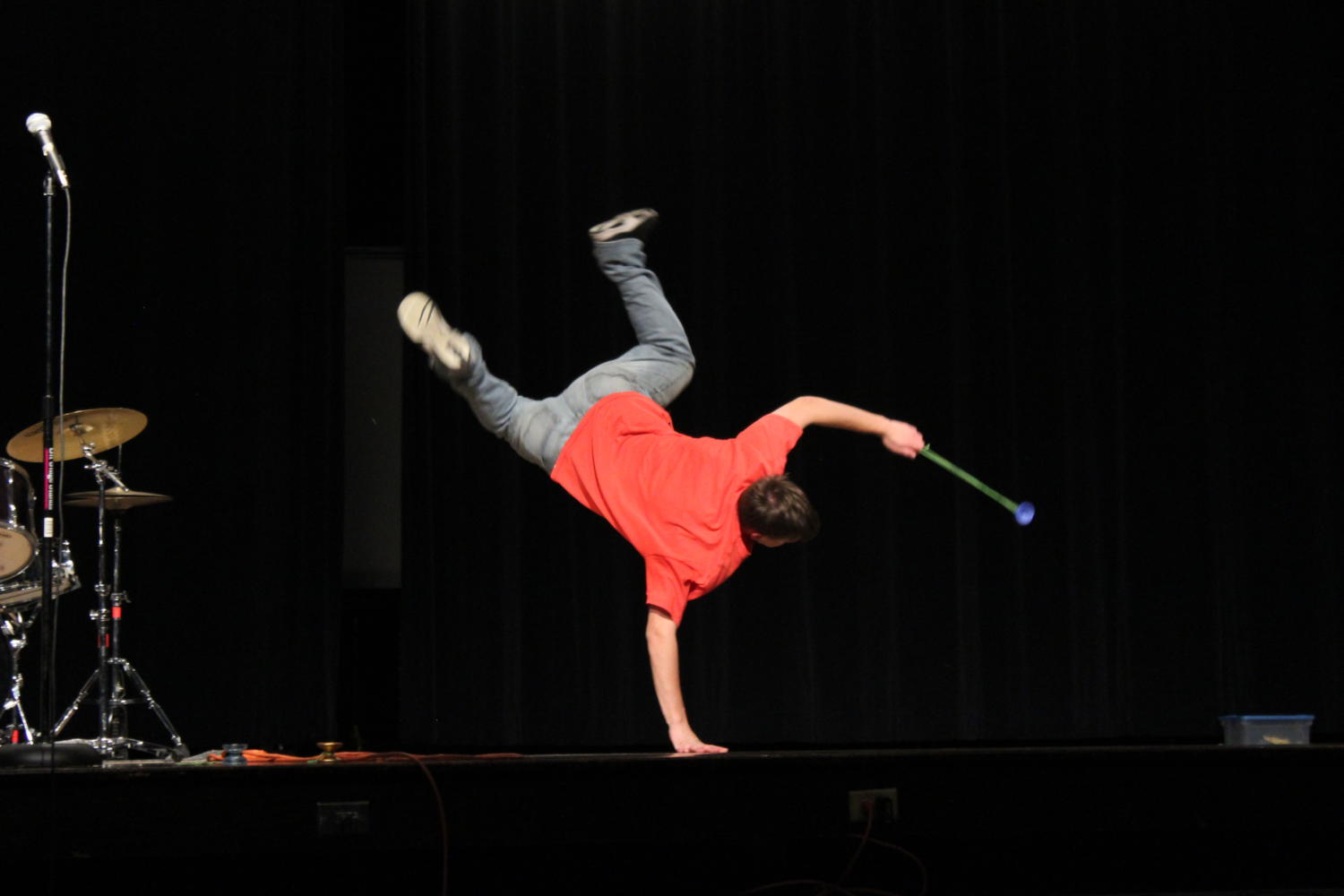 Backflips and yoyo? What more could a man do in a talent show?!
